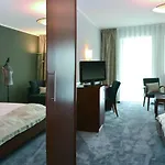 Hauer 호텔 4*