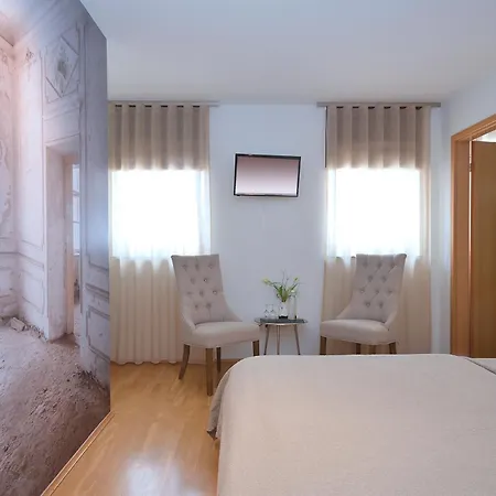 Hauer Hotel 4*